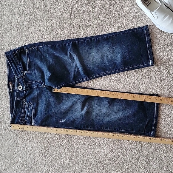 Jean Capri Pants Size 9 - Picture 2 of 4
